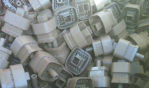 PBT材料激光焊接過程中表面燒傷最佳的處理方法