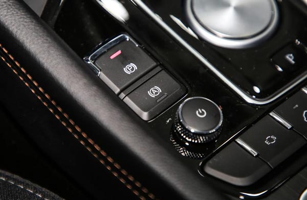 汽車標(biāo)識(shí)logo都是如何進(jìn)行打標(biāo)的？答案是用激光打標(biāo)機(jī)！(圖3)