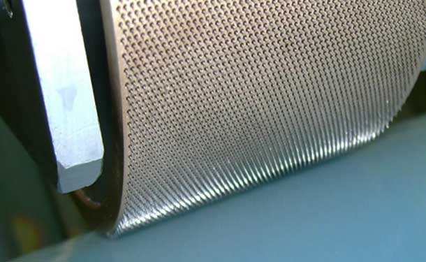 機械打孔、滾針打孔和激光打孔作為比較有什么區別(圖2)