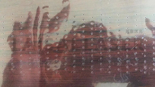 關于激光打孔機的工藝介紹