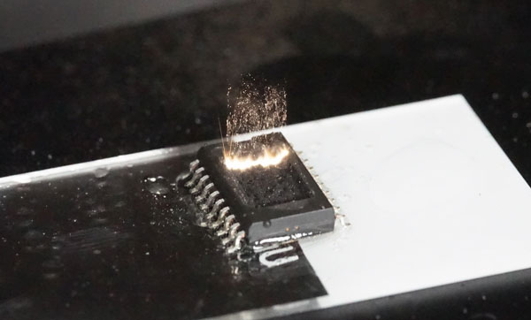 芯片激光開(kāi)封機(jī)(圖1)